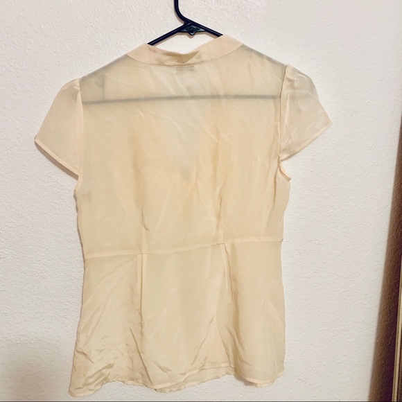 Banana Republic Cream Silk Ruffle Top Size 4 - Picture 6 of 7